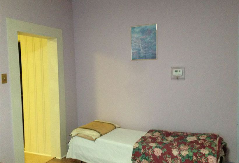 Pension Ontario Street Studio | Port Hope | Ontario | Canada 12