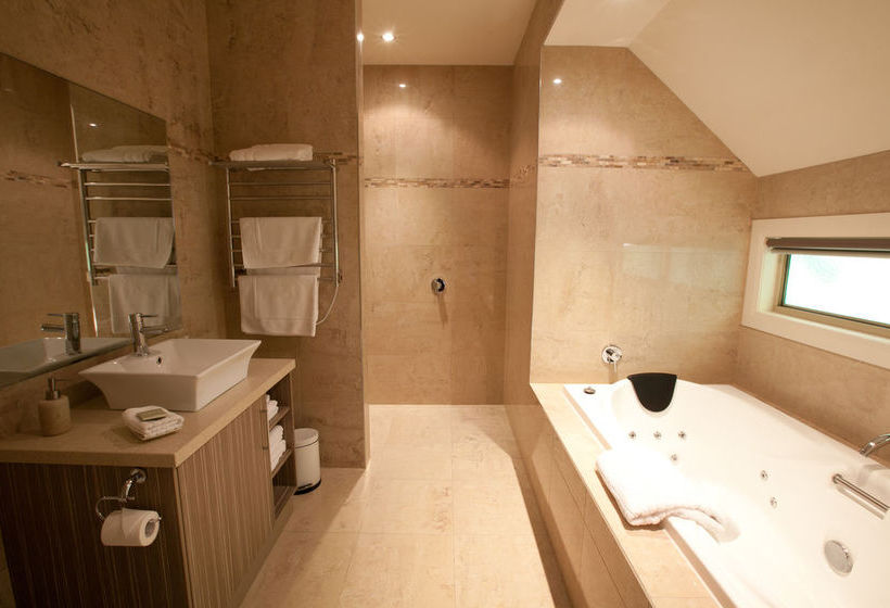 Wild Cattle Creek Estate