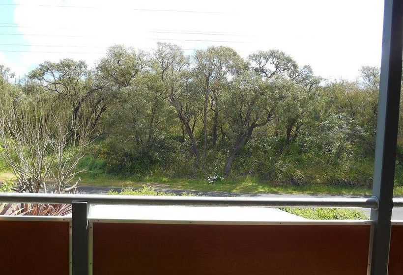 Bayshore Beachside Resort