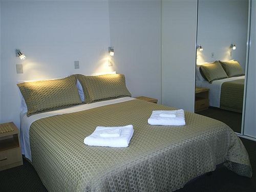 Hotel Birubi Holiday Homes | Emu Bay | South Australia | Australia 13