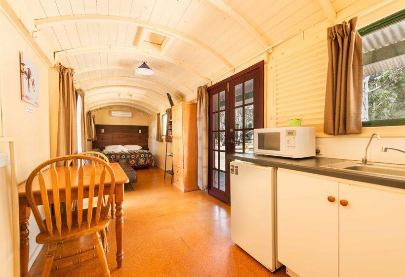 Hotel Dunsborough Rail Carriages & Farm Cottages | Quindalup | Western Australia | Australia 1