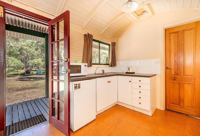 Hotel Dunsborough Rail Carriages & Farm Cottages | Quindalup | Western Australia | Australia 14