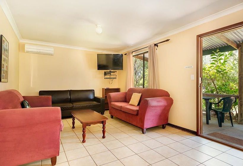 Hotel Dunsborough Rail Carriages & Farm Cottages | Quindalup | Western Australia | Australia 17