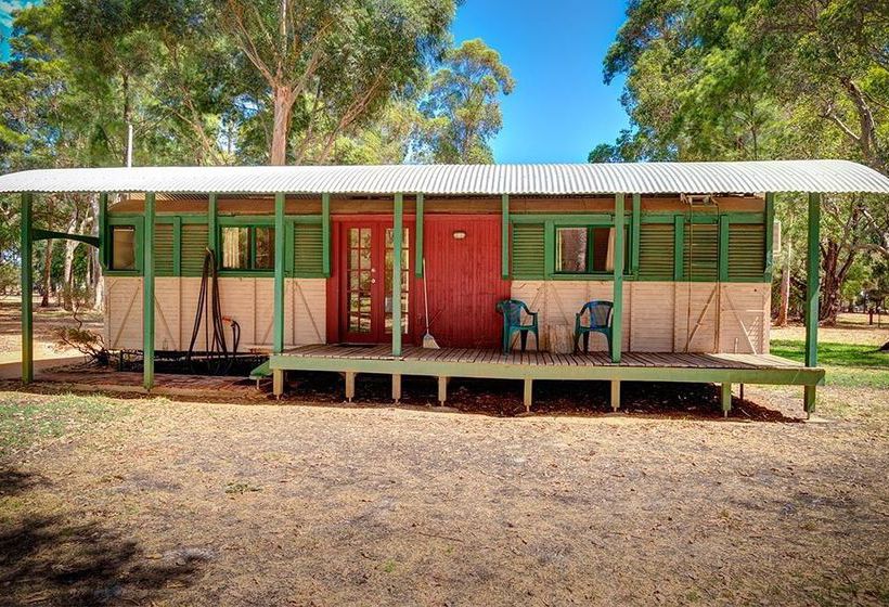 Hotel Dunsborough Rail Carriages & Farm Cottages | Quindalup | Western Australia | Australia 18
