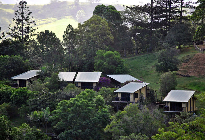 Hotel Dayboro Cottages & Llama Walks | King Scrub | Queensland | Australia 1