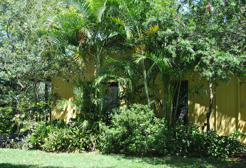 Hotel Dayboro Cottages & Llama Walks | King Scrub | Queensland | Australia 5