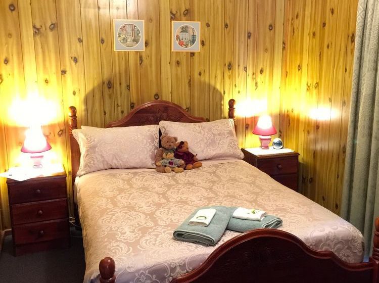 Clare Valley Cabins | Stanley Flat | South Australia | Australia 5