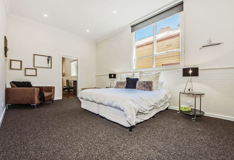 Bed and Breakfast Tuck Inn | Healesville | Victoria | Australia 4