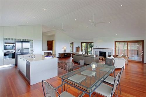 Hotel Coopers Shoot Escape | Byron Bay | New South Wales | Australia 2