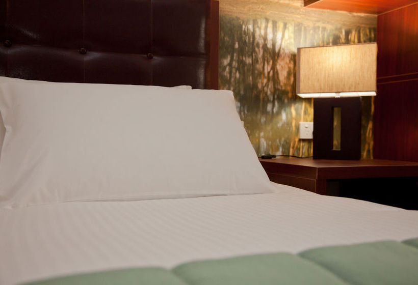 Grand Hotel Wyong | Wyong | New South Wales | Australia 9