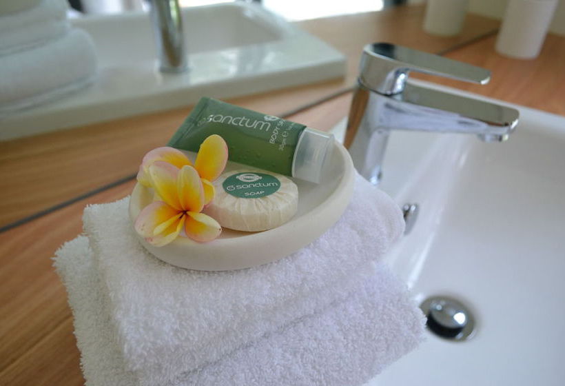 The Lily Pad At Byron Bay | Byron Bay | New South Wales | Australia 15