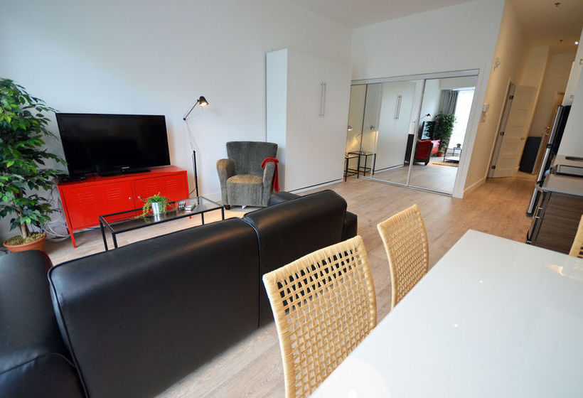 LikeAHotel Les Mackay Downtown | Montreal | Quebec | Canada 3