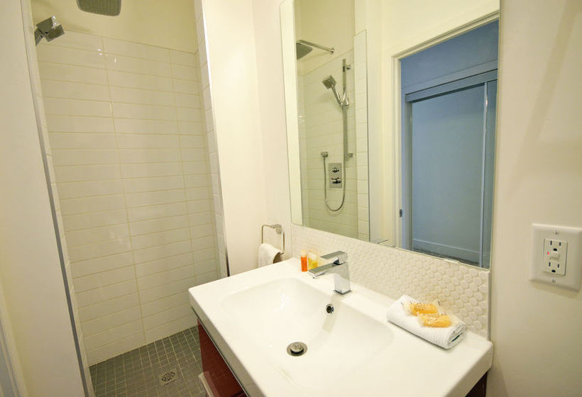 LikeAHotel Les Mackay Downtown | Montreal | Quebec | Canada 6