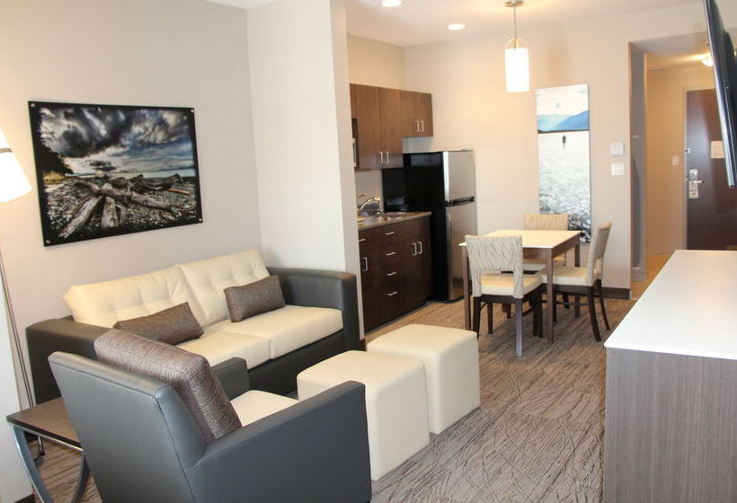 Hotel Holiday Inn Express & Suites Cold Lake | Cold Lake | Alberta | Canada 9