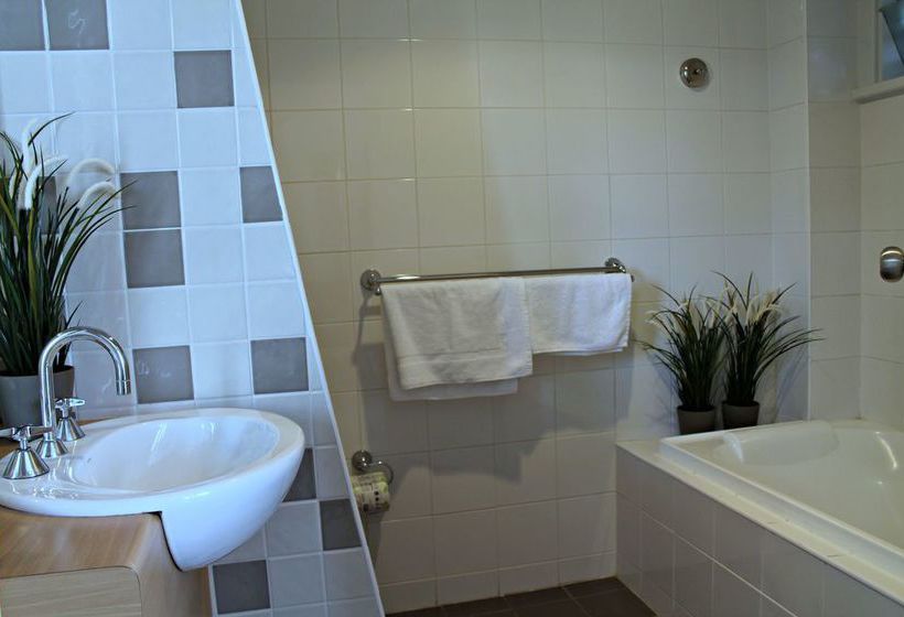 Adelaide Dresscircle Apartments | North Adelaide | South Australia | Australia 6