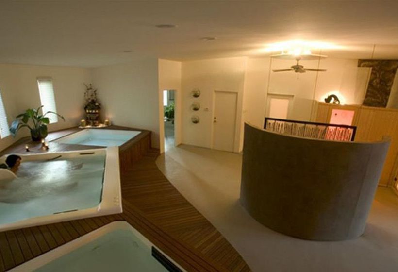 Hotel Aquador Retreat