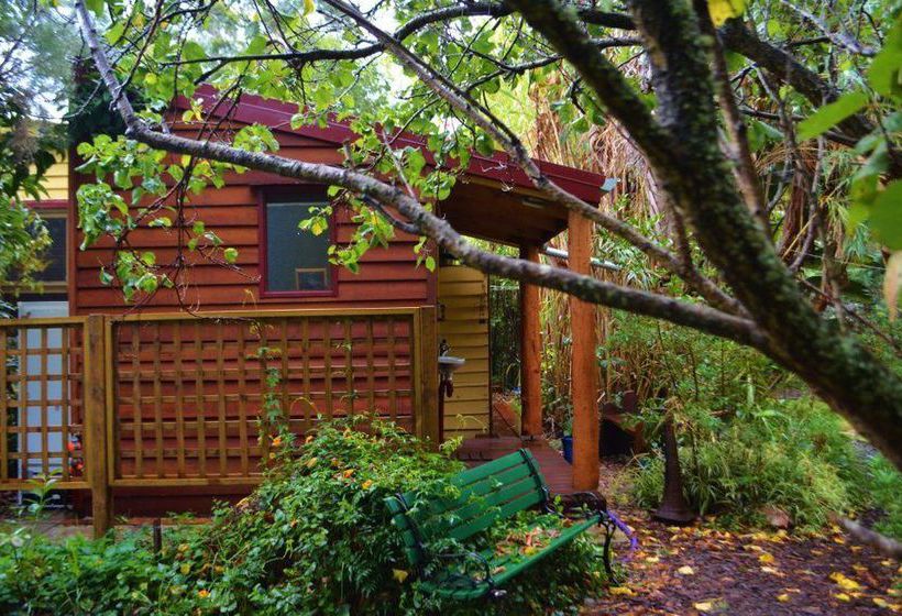 The Black Cockatoo Nannup | Nannup | Western Australia | Australia 6