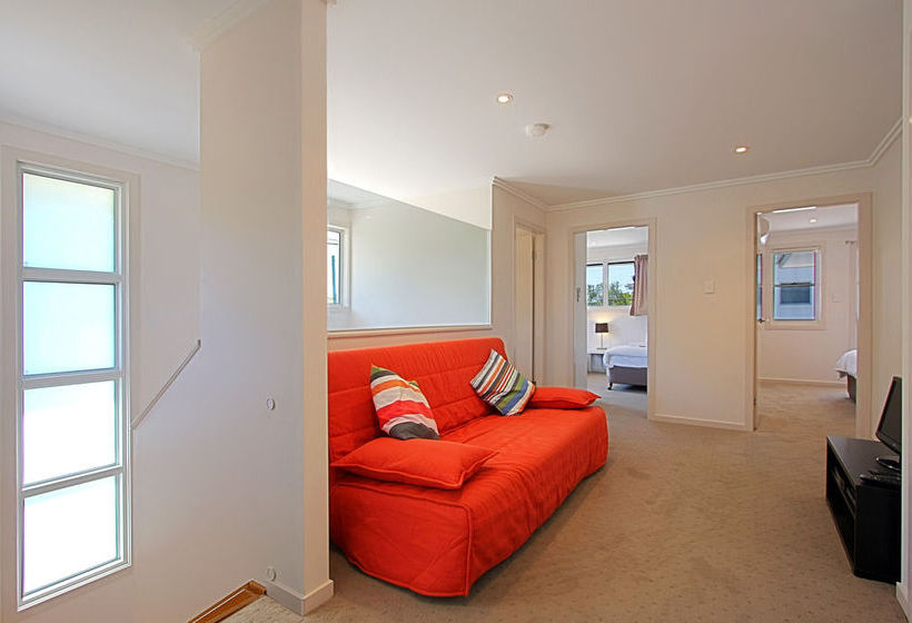 Hotel At At Driftaway Byron Bay