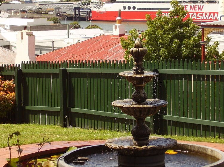 Bed and Breakfast The Grand On Macfie | Devonport | Tasmania | Australia 3
