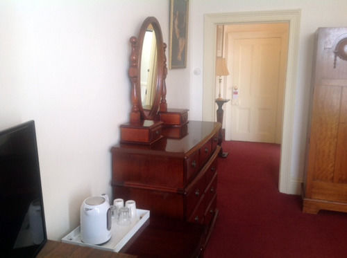 Bed and Breakfast The Grand On Macfie | Devonport | Tasmania | Australia 7