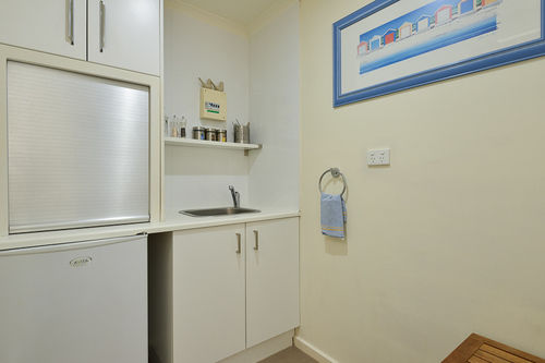 Wintergarden Beach Cabin | Encounter Bay | South Australia | Australia 9