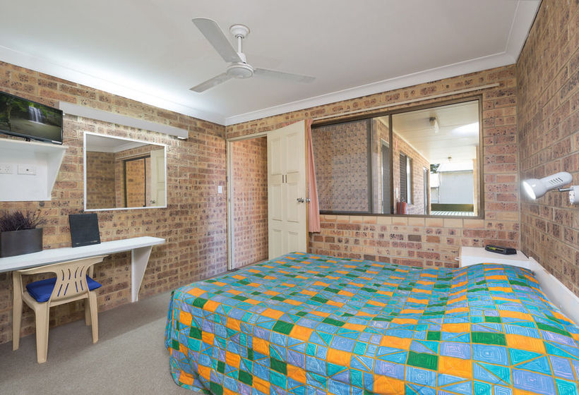 Motel Golden Beach Motor Inn | Caloundra | Queensland | Australia 2