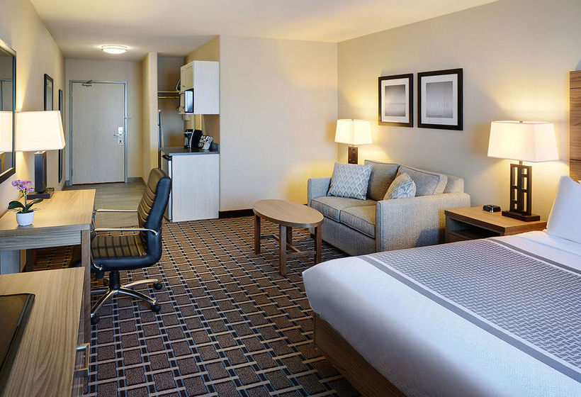 Hotel Pomeroy Inn And Suites Vermilion | Vermilion | Alberta | Canada 14