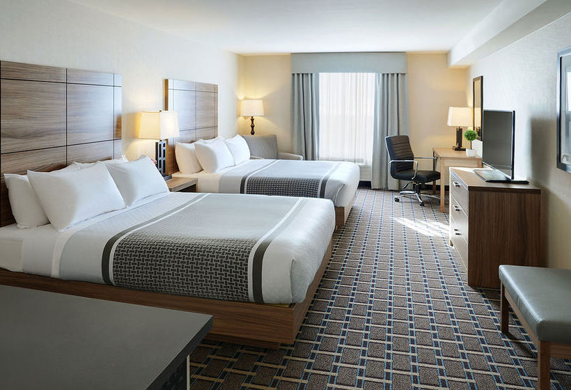 Hotel Pomeroy Inn And Suites Vermilion | Vermilion | Alberta | Canada 7