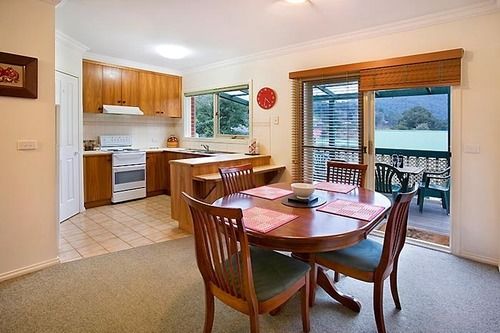 Hotel Annie's Escape In Warburton | Warburton | Victoria | Australia 2