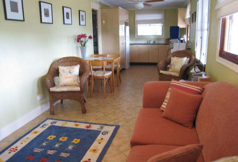 Jacaranda Creek Farmstay & Bed And Breakfast | Eumundi | Queensland | Australia 1