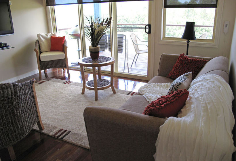 Jacaranda Creek Farmstay & Bed And Breakfast | Eumundi | Queensland | Australia 10