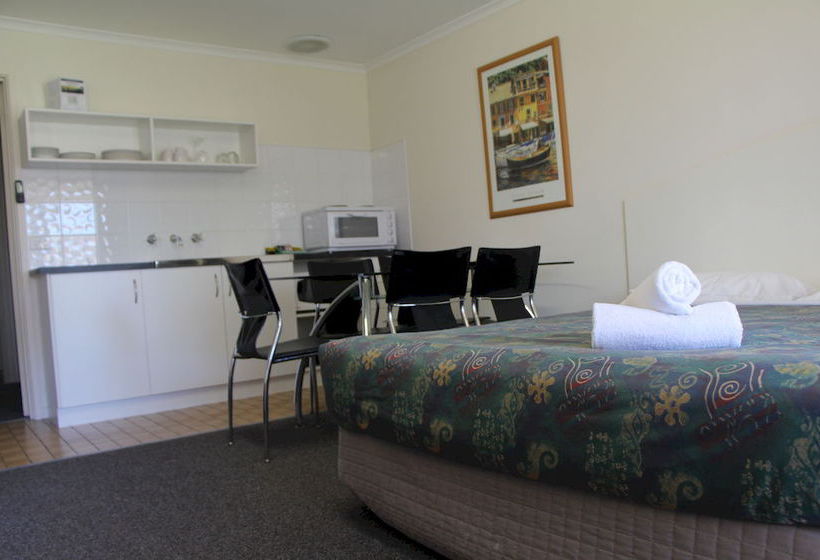 Warrnambool Holiday Park And Motel | Warrnambool | Victoria | Australia 5