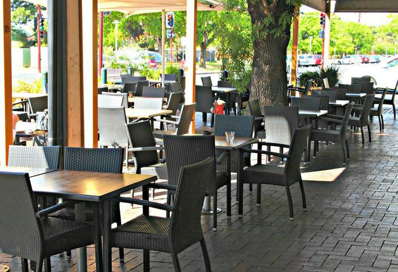 Adelaide Dresscircle Apartments Childers Street