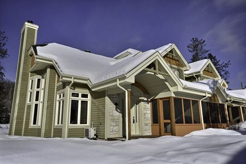 Hotel Rabaska | Mont Tremblant | Quebec | Canada 18