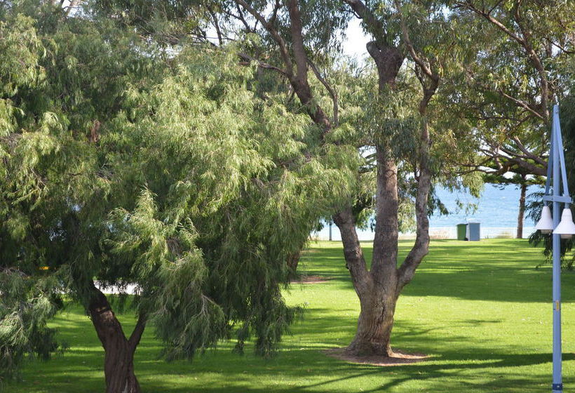 Beachside Apartments | Rockingham | Western Australia | Australia 5