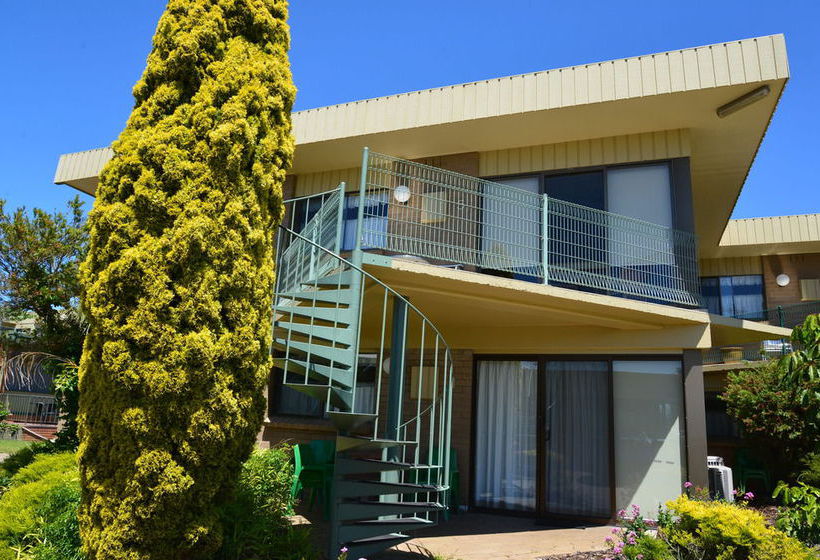 Emmanuel Holiday Apartments | Lakes Entrance | Victoria | Australia 4