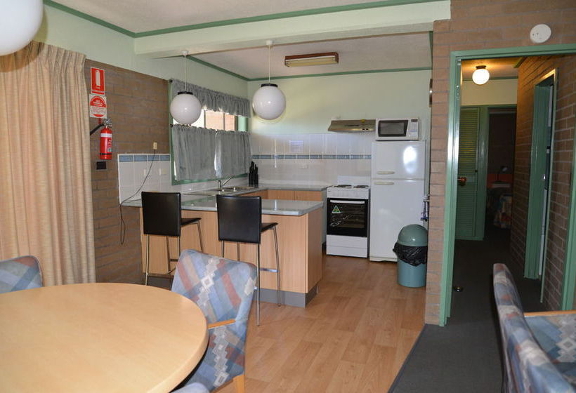 Emmanuel Holiday Apartments | Lakes Entrance | Victoria | Australia 9