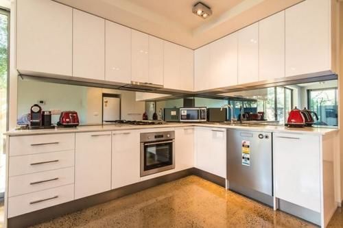 Orange Serviced Apartment | Glen Waverley | Victoria | Australia 7