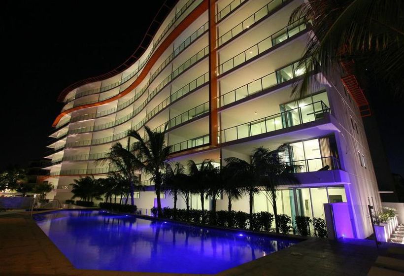 Silvershore Apartments On The Broadwater | Biggera Waters | Queensland | Australia 6