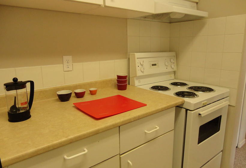 West Coast Suites By Gamalos Group | Victoria | British Columbia | Canada 3