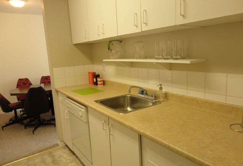 West Coast Suites By Gamalos Group | Victoria | British Columbia | Canada 4