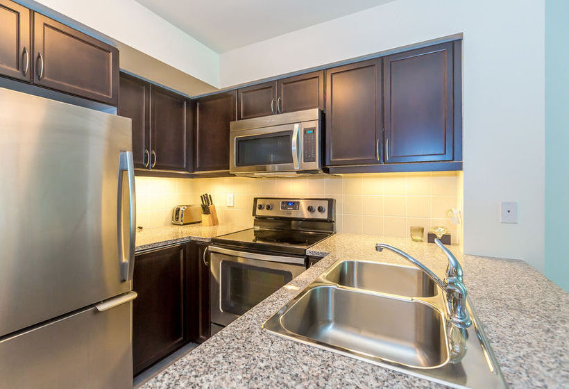 Napa Furnished Suites & Apartments | Toronto | Ontario | Canada 16