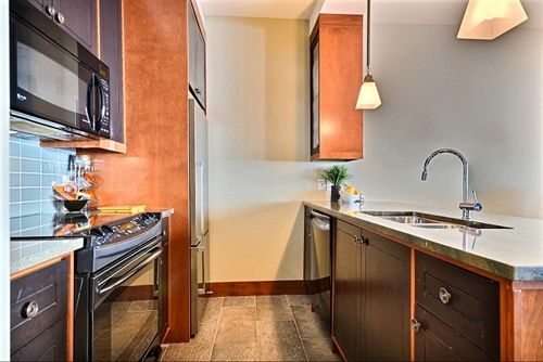 Hotel Etoile Du Matin | Mont Tremblant | Quebec | Canada 10