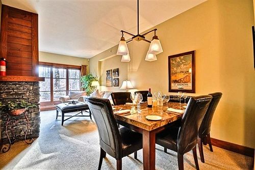 Hotel Etoile Du Matin | Mont Tremblant | Quebec | Canada 7