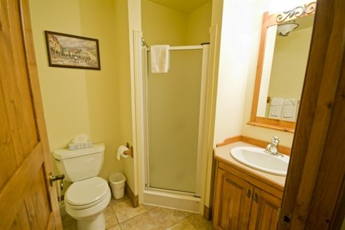 Hotel Le Plateau | Mont Tremblant | Quebec | Canada 14