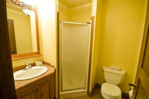 Hotel Le Plateau | Mont Tremblant | Quebec | Canada 17