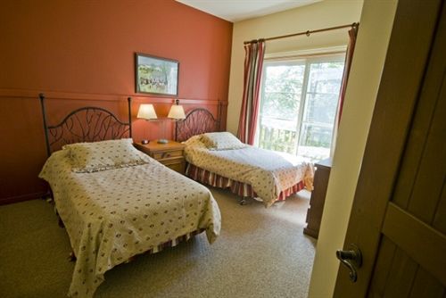 Hotel Le Plateau | Mont Tremblant | Quebec | Canada 5