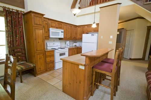 Hotel Le Plateau | Mont Tremblant | Quebec | Canada 8