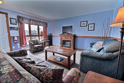 Hotel La Chouette | Mont Tremblant | Quebec | Canada 1