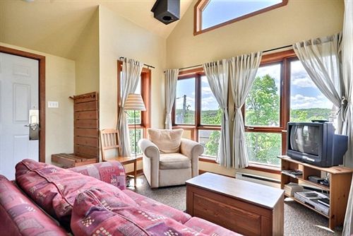 Hotel La Chouette | Mont Tremblant | Quebec | Canada 11